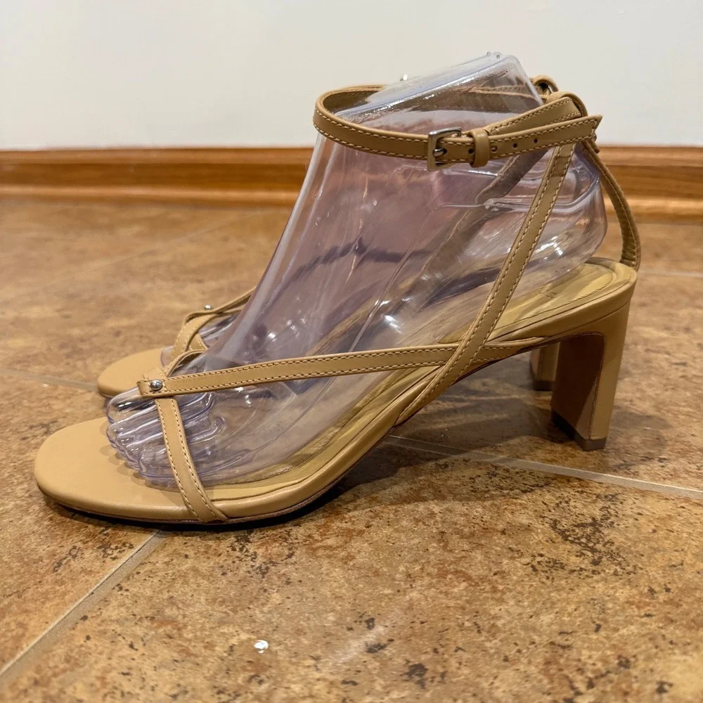Vince Marilyn Ankle Strap Sandal Light Sable Tan Leather Heel 8M Elegant Neutral